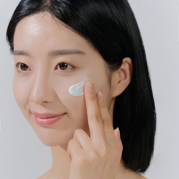 Hyalu-Cica Water-Fit Sun Serum UV